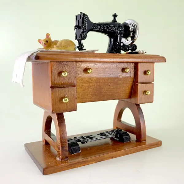 Sewing Machine Cat on Desk 04