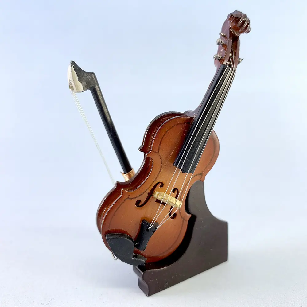 Small Violin Model