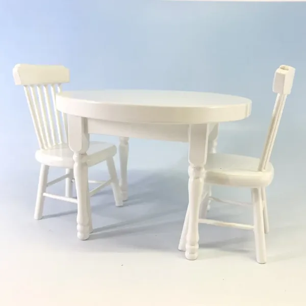 Round Dinner Table and 2 Chairs